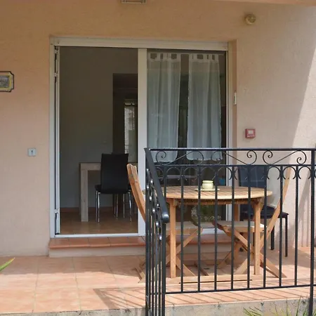 L'orangeraie Du Cap Aparthotel